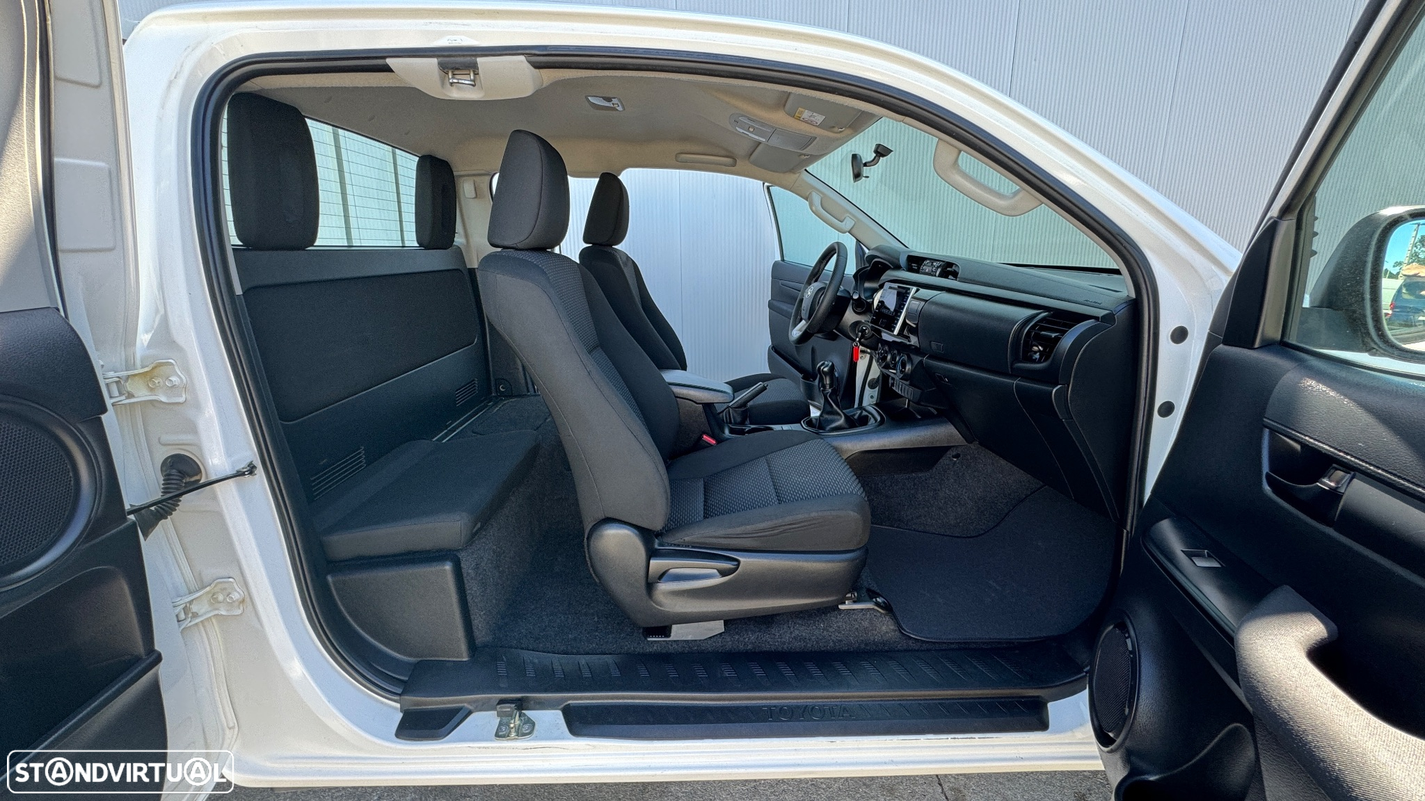 Toyota Hilux 2.4 D-4D 4X4 cabine extra - 28