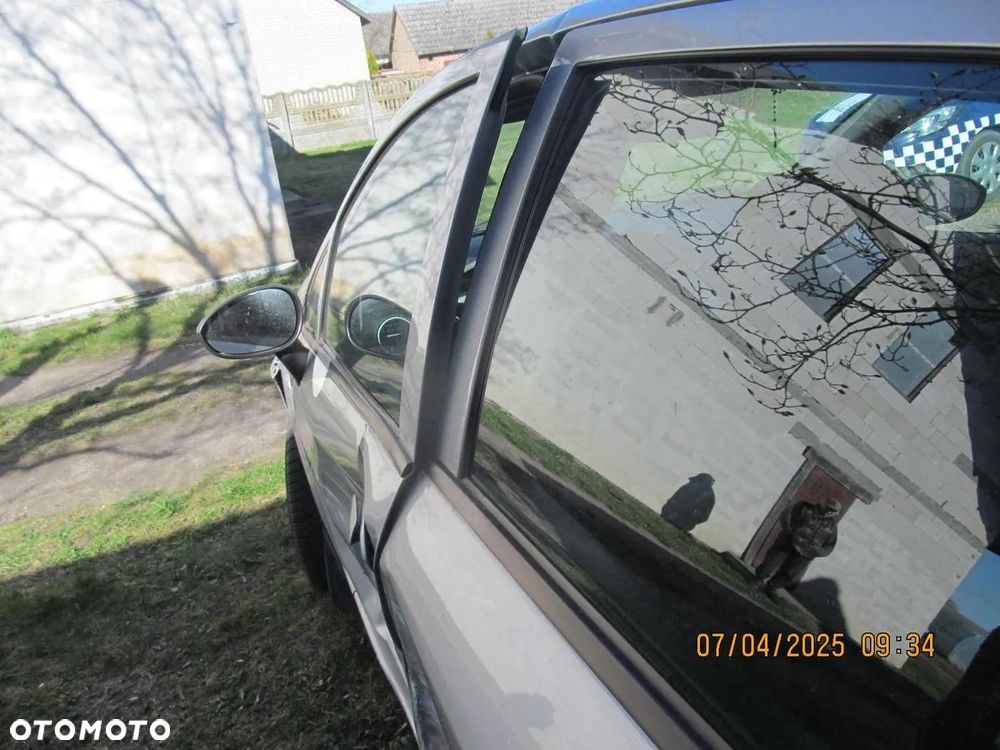 Fiat Punto 1.4 Easy Pakiet Easy Plus S&S - 12