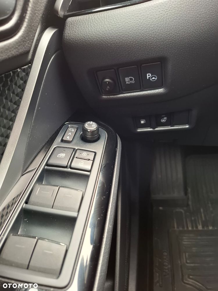 Toyota C-HR 2.0 Hybrid GR Sport - 27