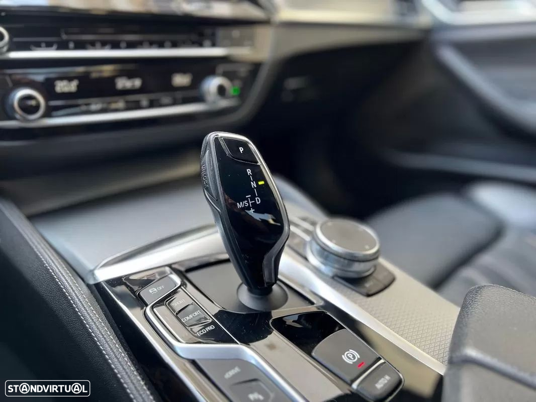 BMW 530 e iPerformance Pack M - 45