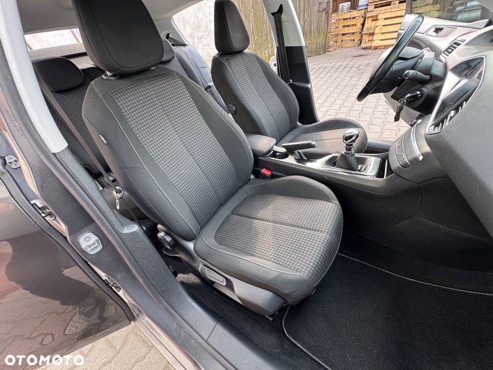 Peugeot 308 - 7