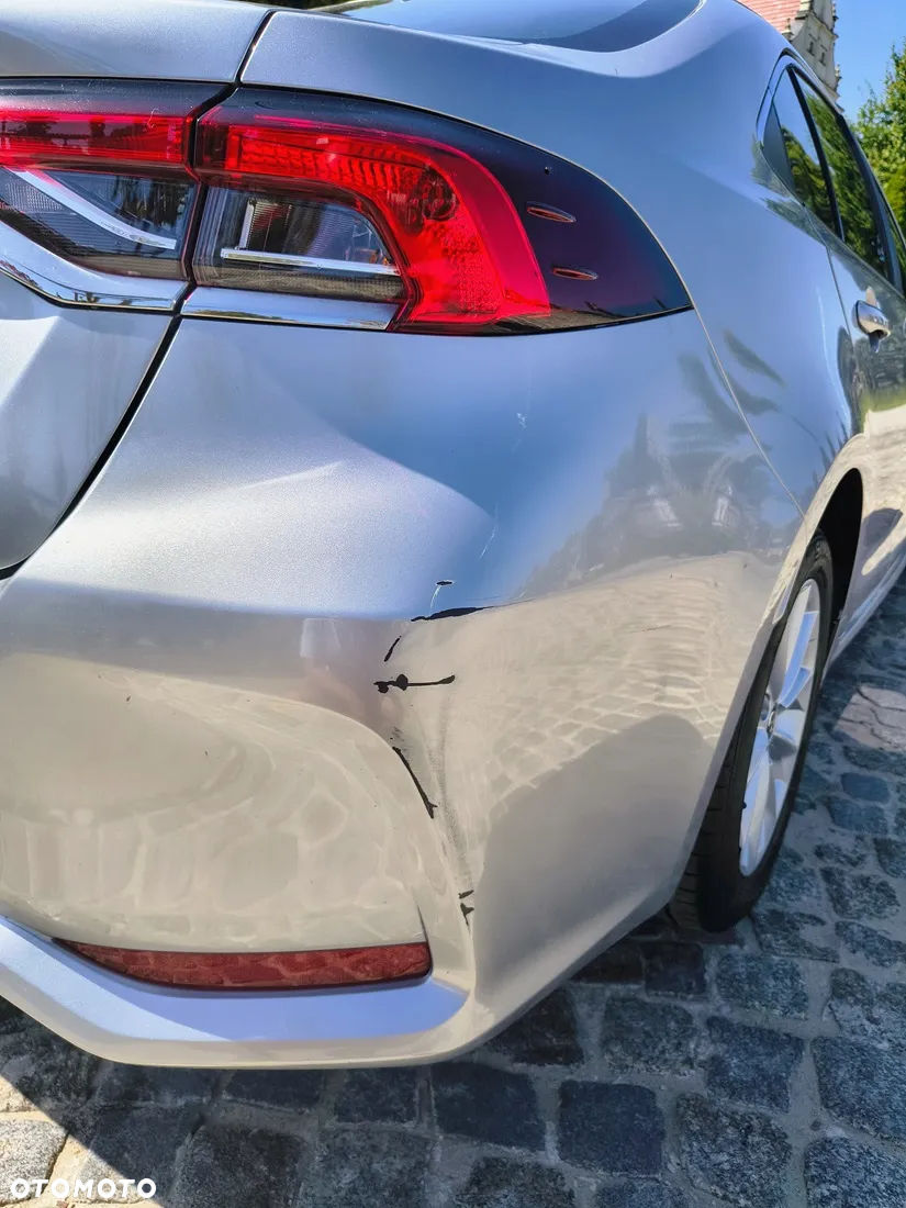 Toyota Corolla 1.8 Hybrid Comfort - 18