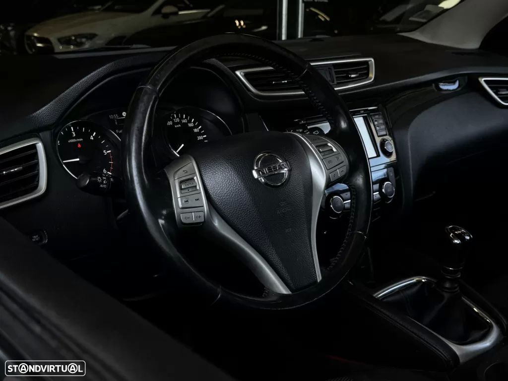 Nissan Qashqai 1.5 dCi Acenta Connect - 18