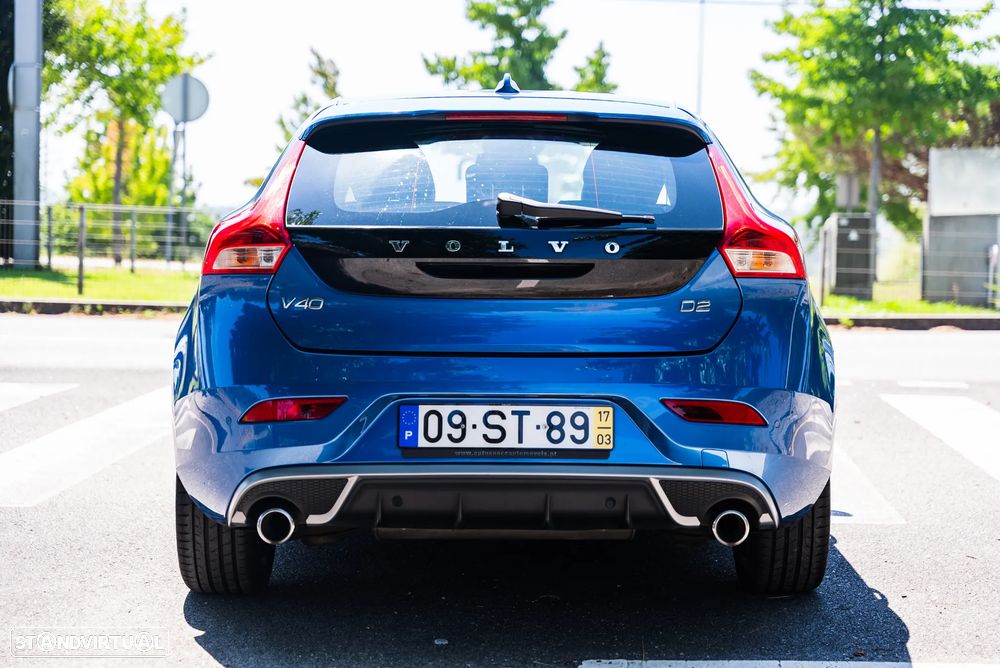 Volvo V40 2.0 D2 R-Design - 6