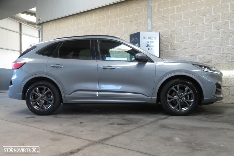 Ford Kuga 1.5 EcoBoost ST-Line - 28