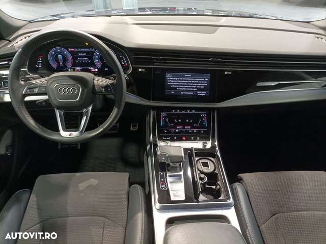 Audi Q8 - 9