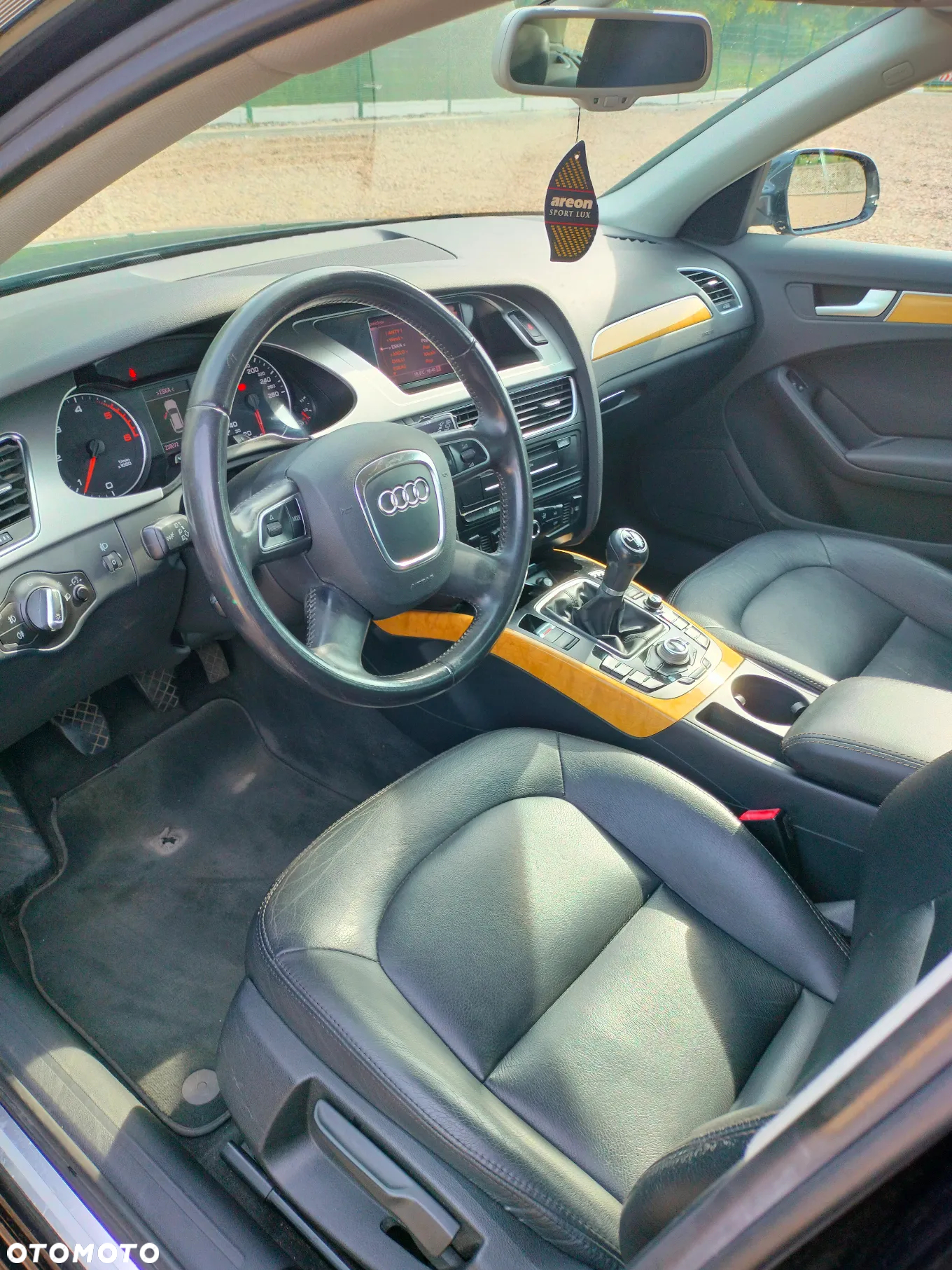 Audi A4 Avant 2.0 TDI DPF Attraction - 13