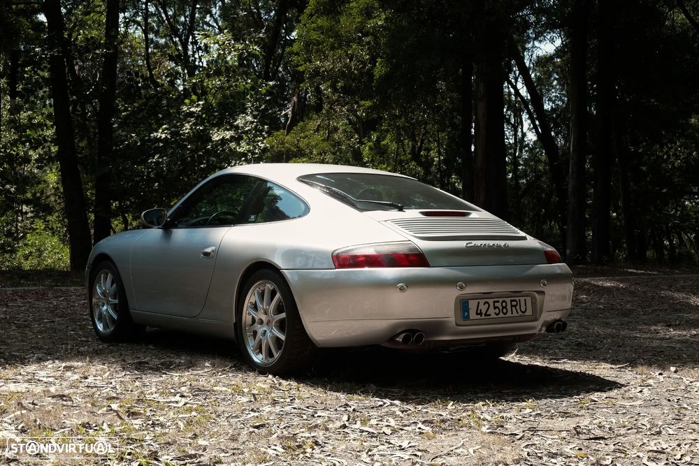 Porsche 911 (996) Carrera 4 Coupé - 2