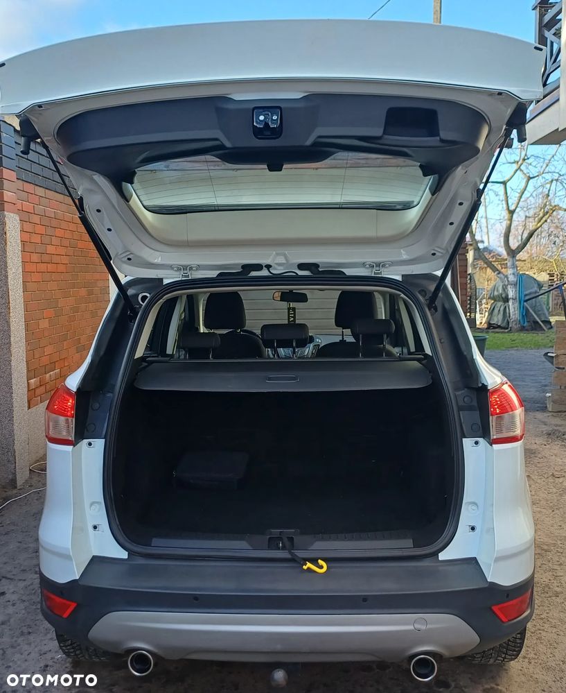 Ford Kuga 2.0 TDCi 2x4 Titanium - 3
