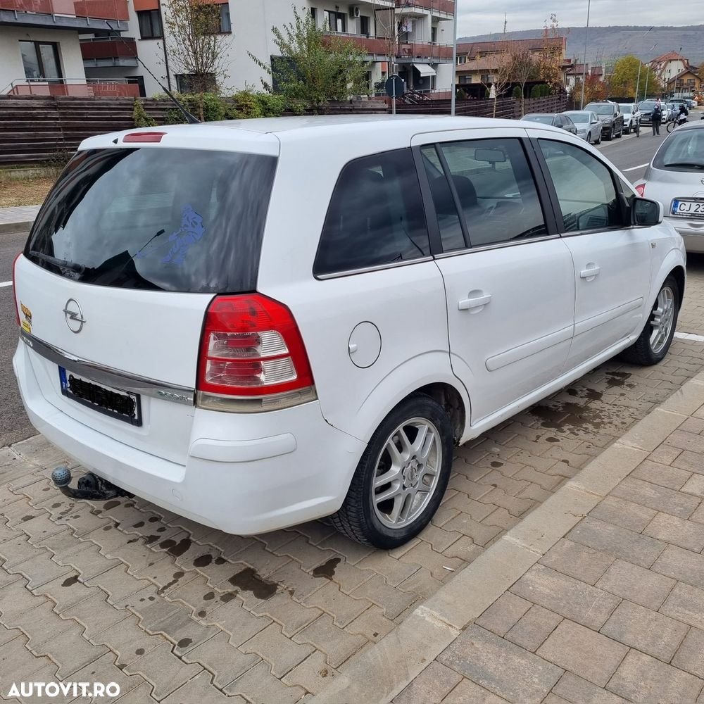 Opel Zafira - 3