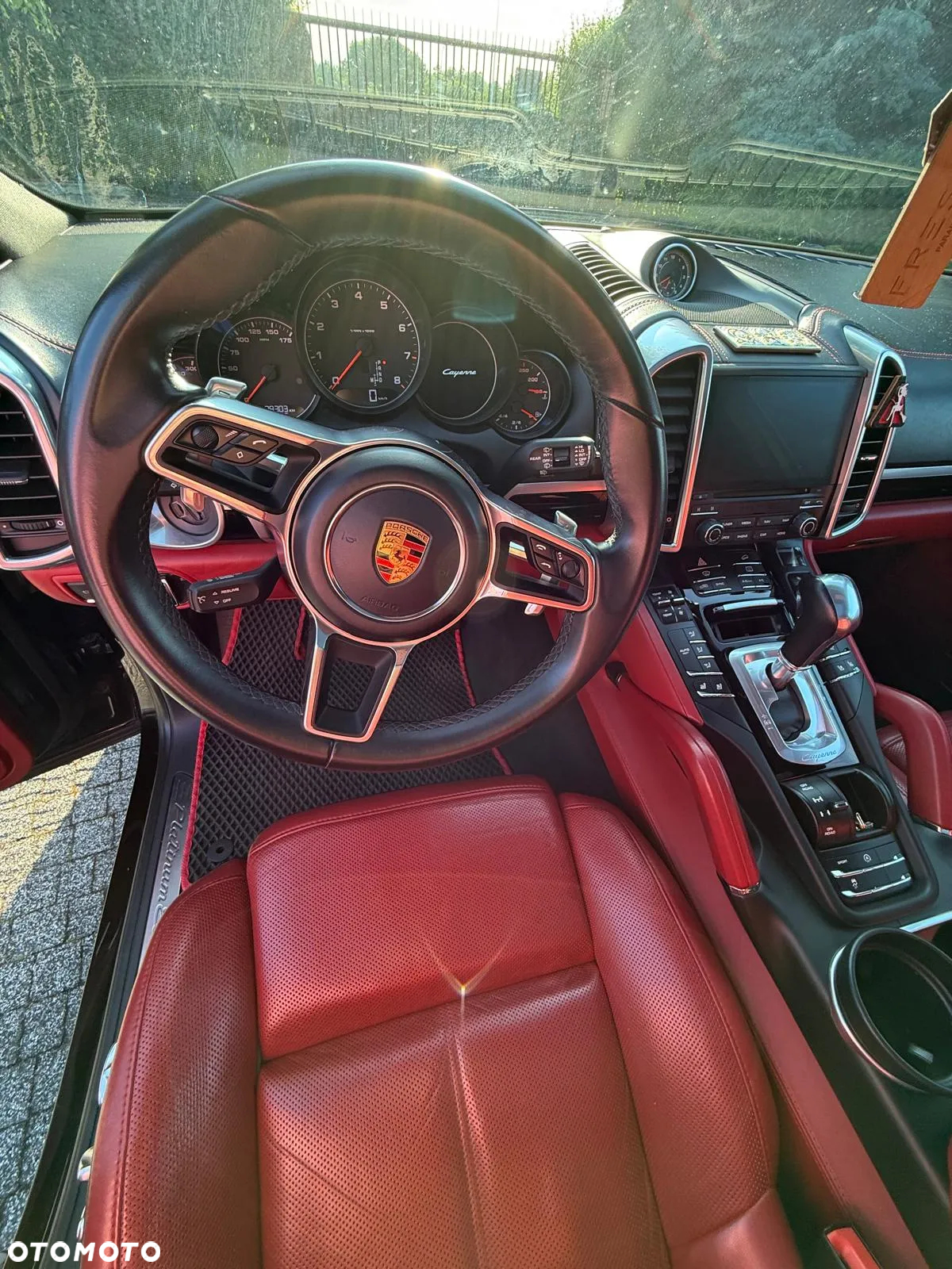 Porsche Cayenne S Platinum Edition - 8