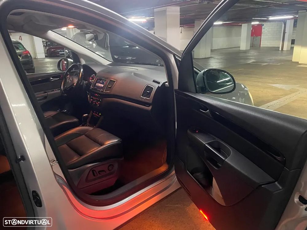 VW Sharan 2.0 TDI Blue Highline DSG - 11