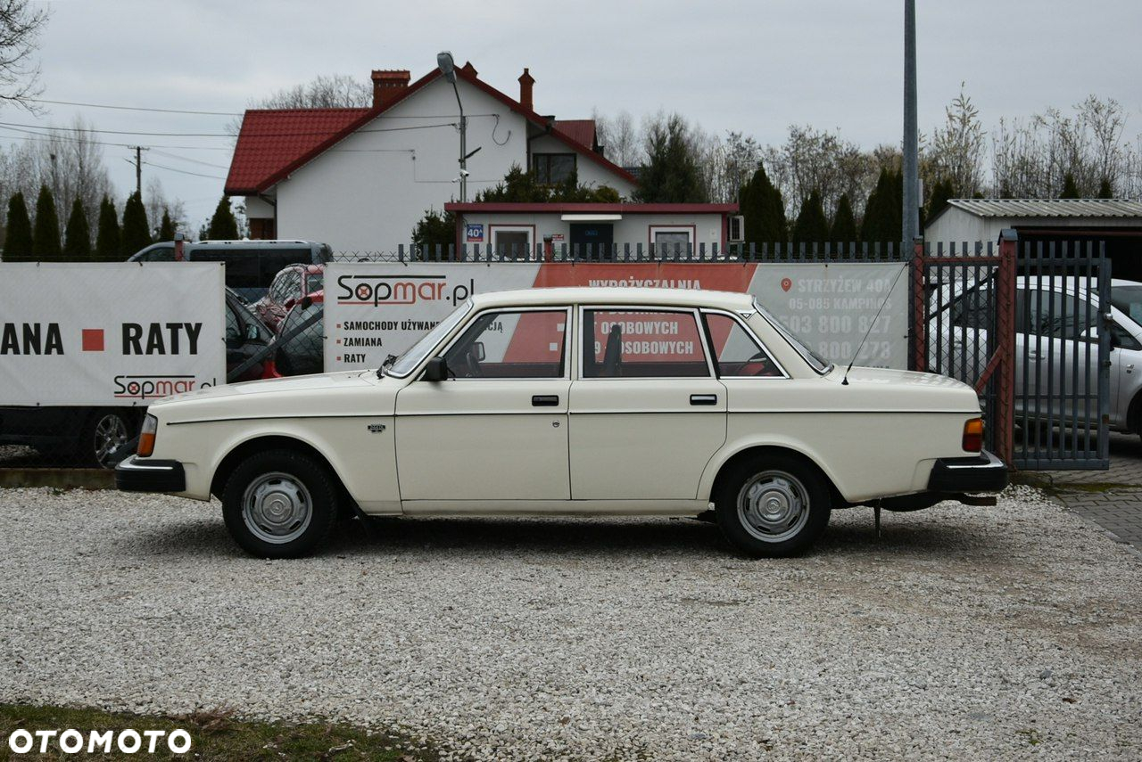 Volvo Seria 200 - 4