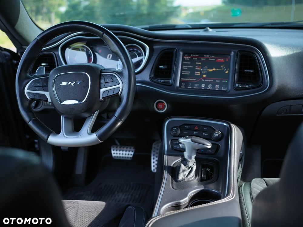 Dodge Challenger ver-automatik-srt-392 - 12