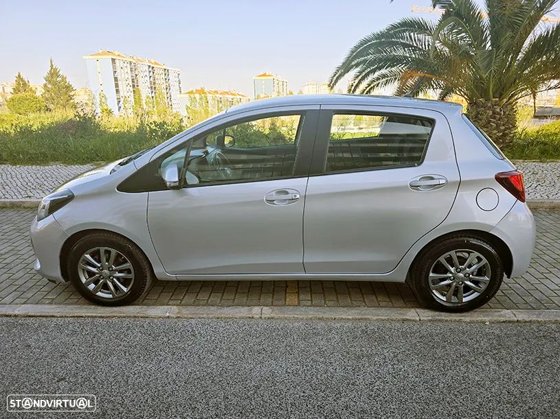 Toyota Yaris 1.0 VVT-i ACtive+AC - 3