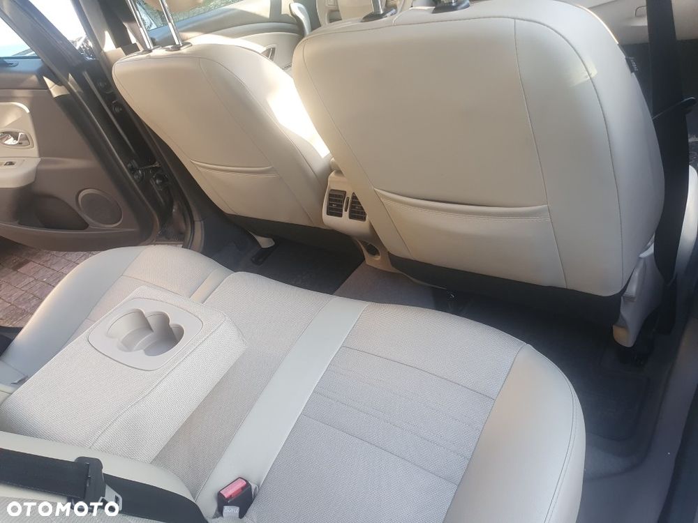 Renault Fluence 1.6 16V Privilege - 14
