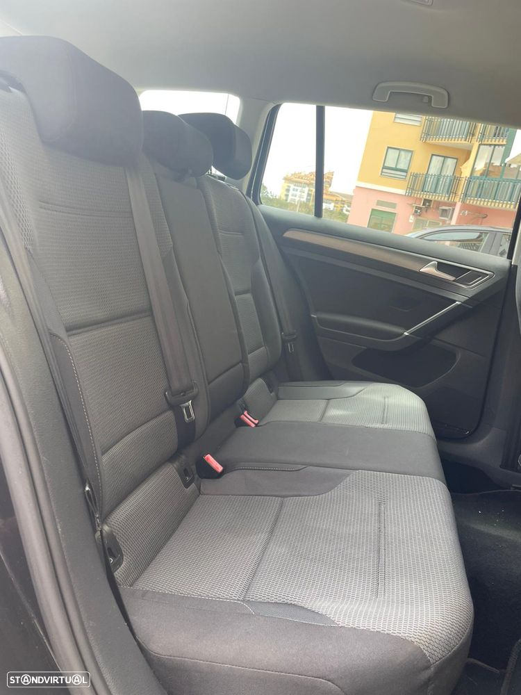 VW Golf Variant 1.6 TDi Confortline - 10