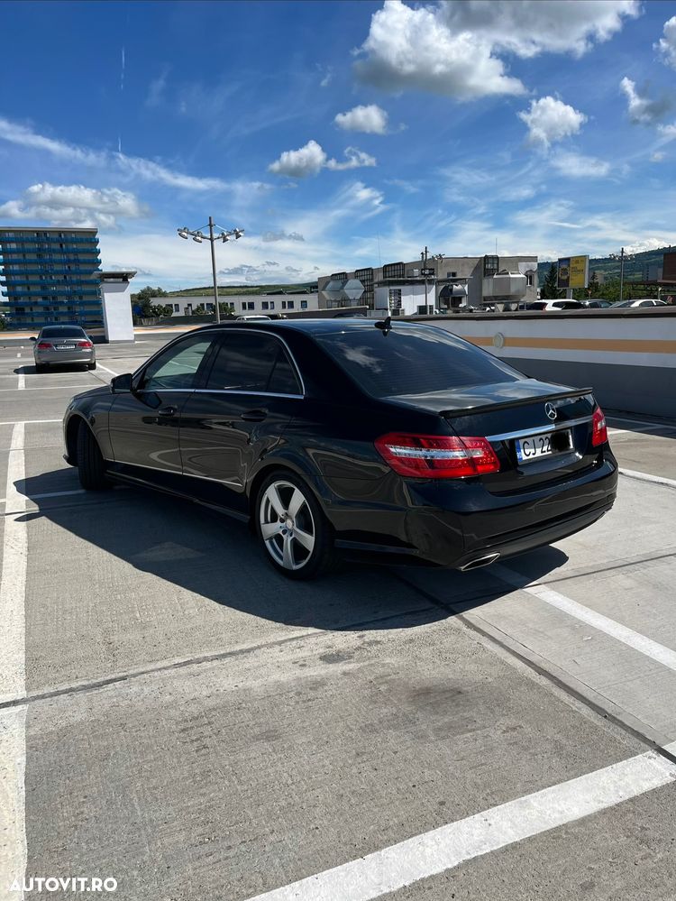 Mercedes-Benz E - 6
