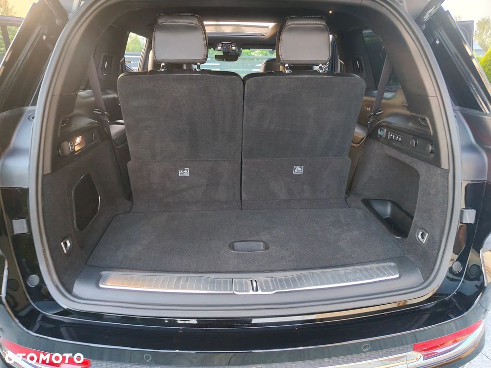 Jeep Grand Cherokee - 26