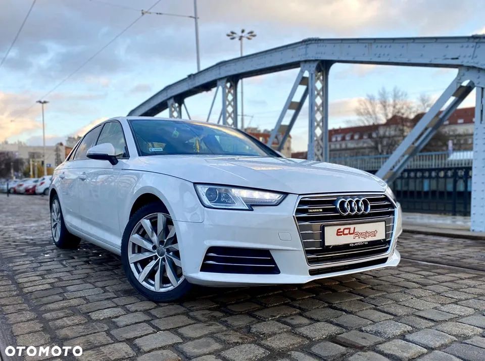 Audi A4 - 1