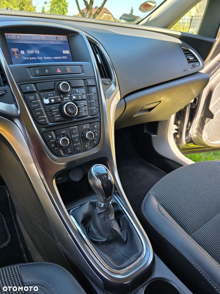 Opel Astra 1.6 - 9