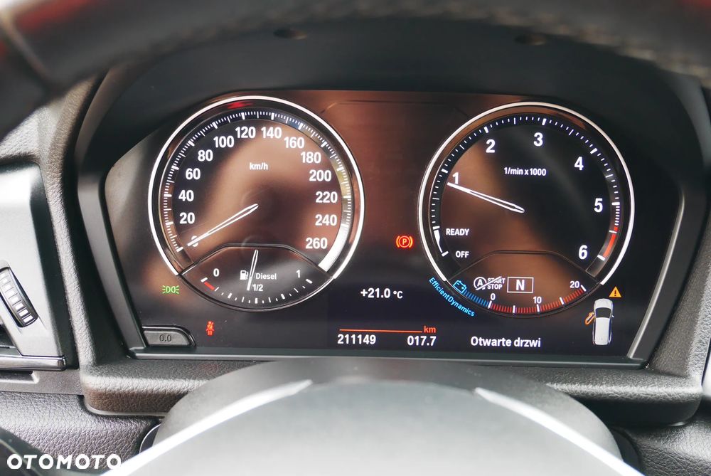 BMW Seria 2 218d Sport Line - 24