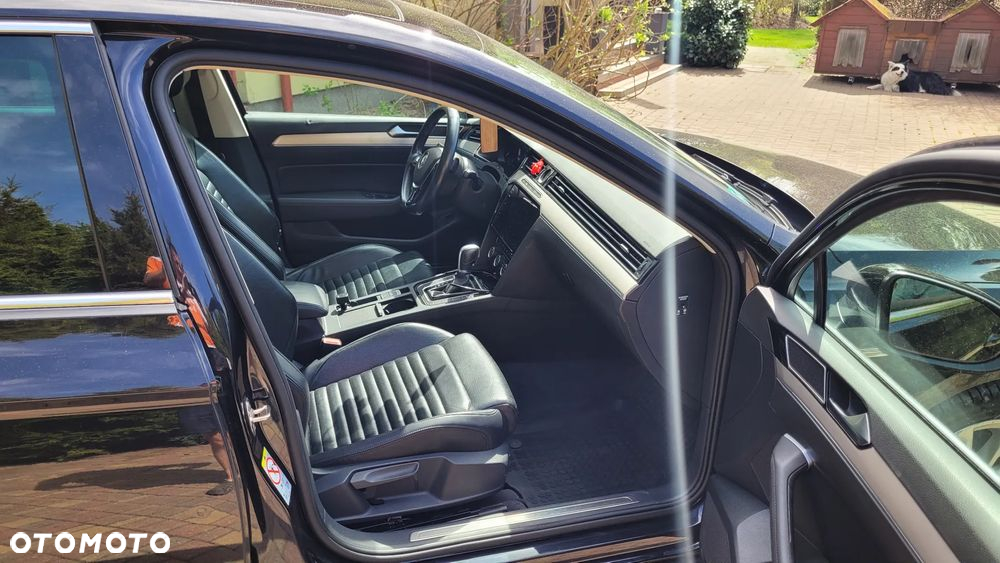 Volkswagen Passat 2.0 TDI 4Mot Elegance DSG - 8