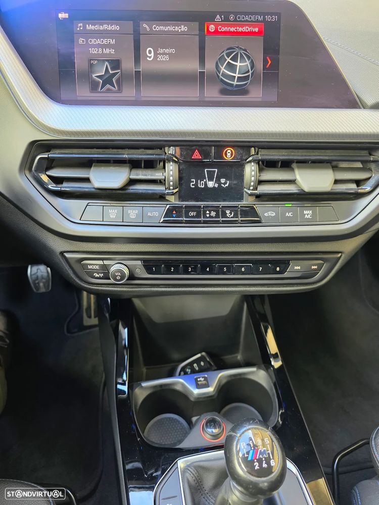 BMW 116 d Pack Desportivo M - 43