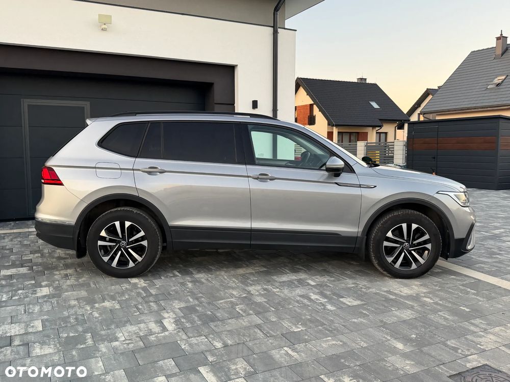 Volkswagen Tiguan - 11