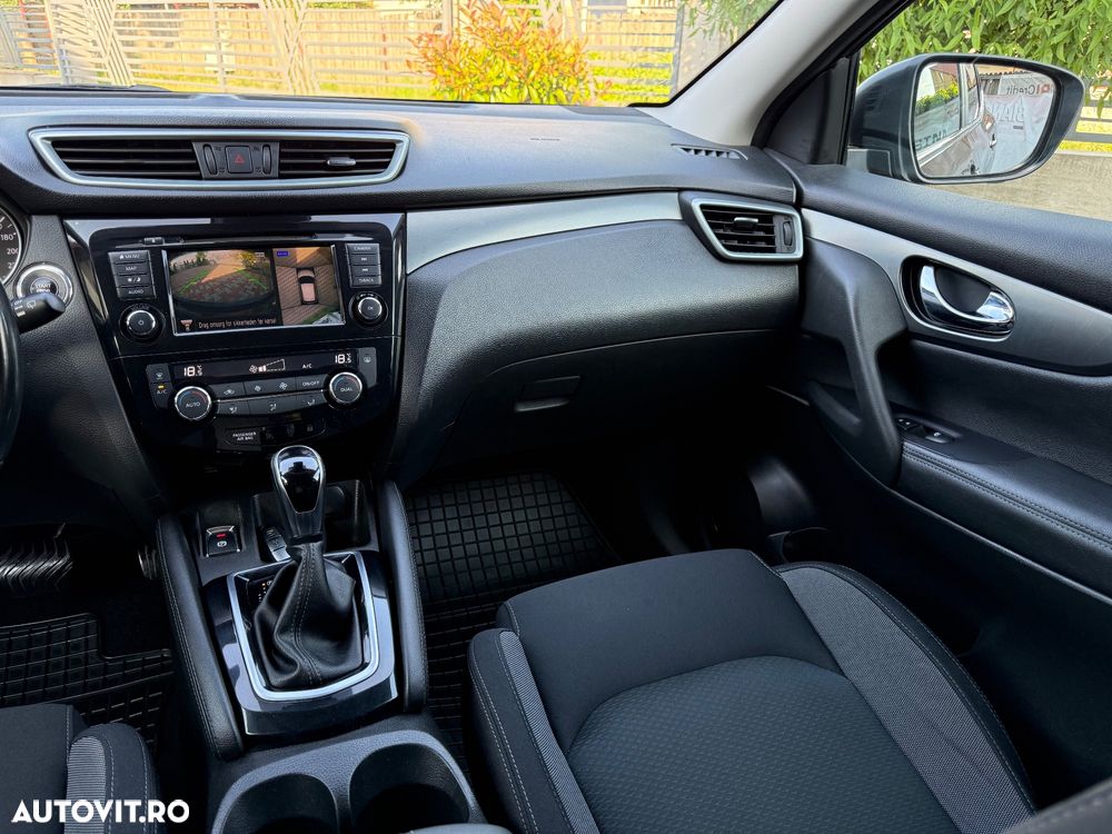 Nissan Qashqai 1.3 DIG-T DCT N-CONNECTA - 29