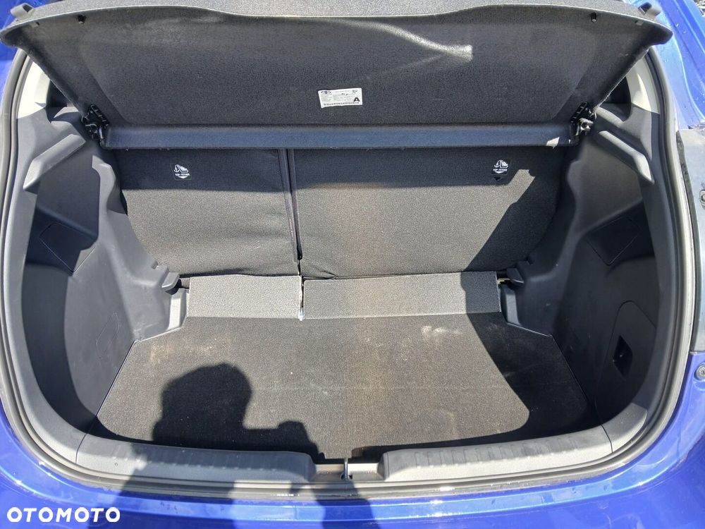 Toyota Yaris Hybrid 1.5 Style - 33