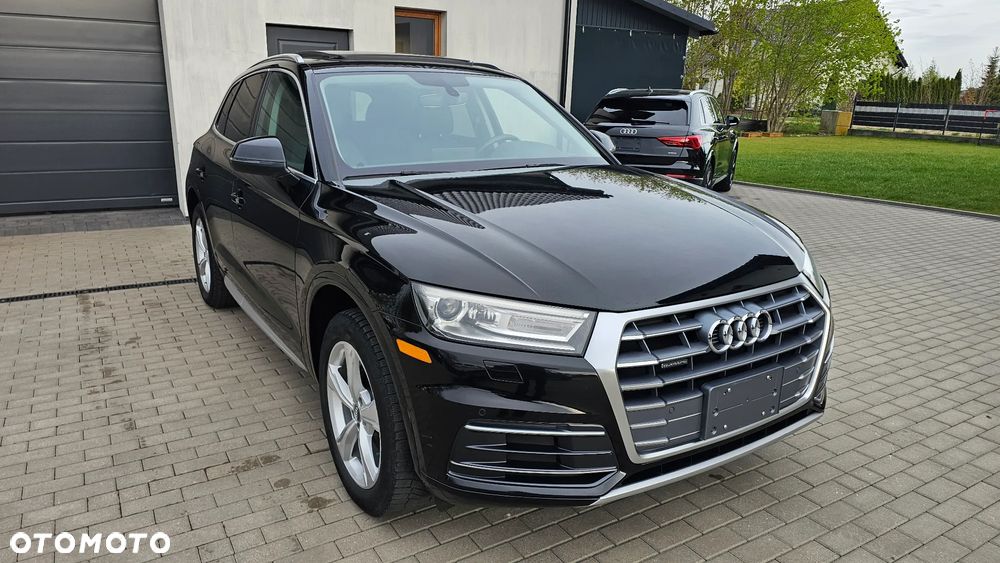 Audi Q3 2.0 TFSI Quattro S tronic sport - 2