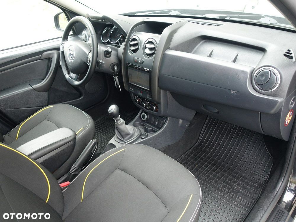 Dacia Duster 1.6 16V 105 4x4 Prestige - 22