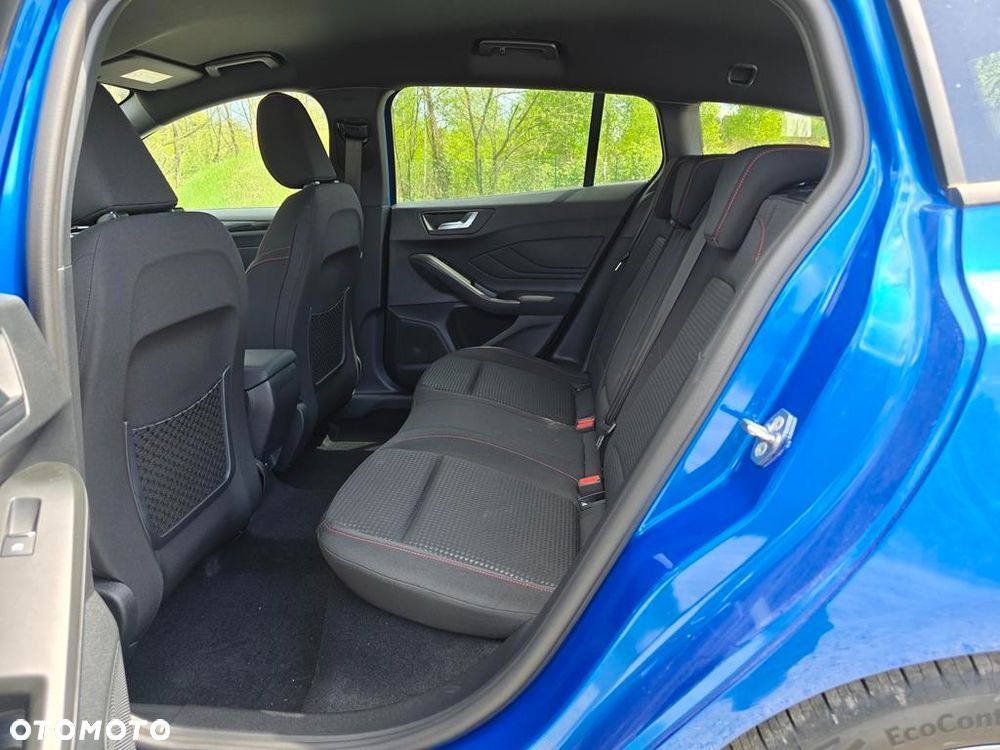 Ford Focus 1.0 EcoBoost mHEV ST-Line X - 10