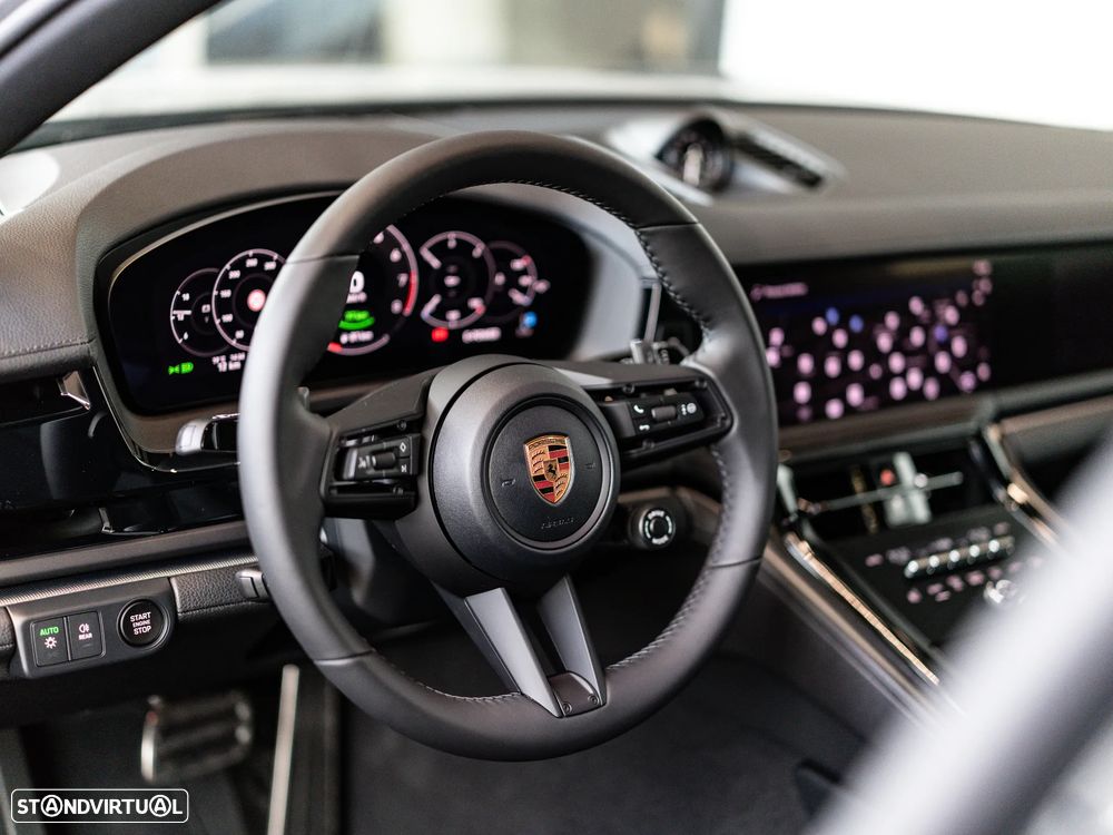 Porsche Panamera - 26