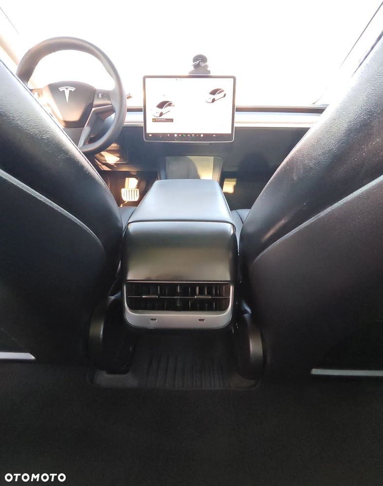 Tesla Model 3 - 22
