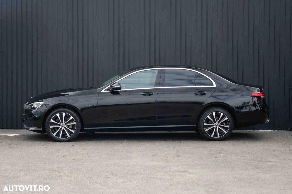 Mercedes-Benz E 300 de 4Matic 9G-TRONIC Avantgarde - 9