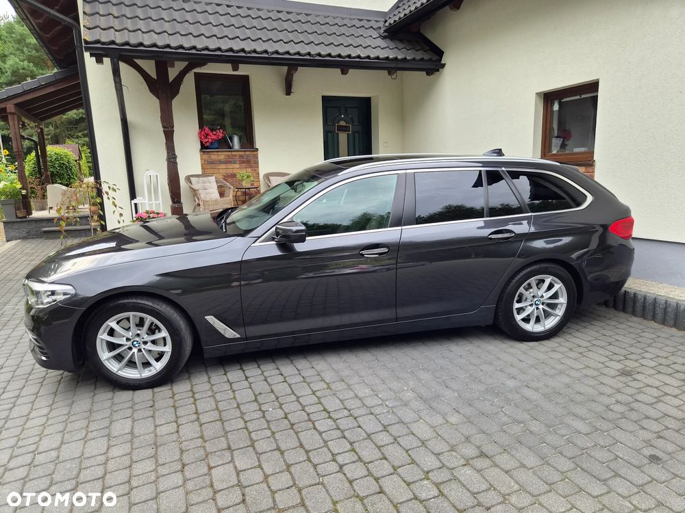 BMW Seria 5 530i Luxury Line - 4