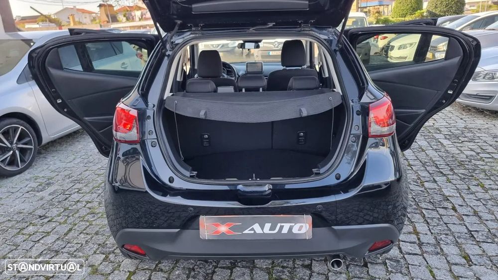 Mazda 2 - 5