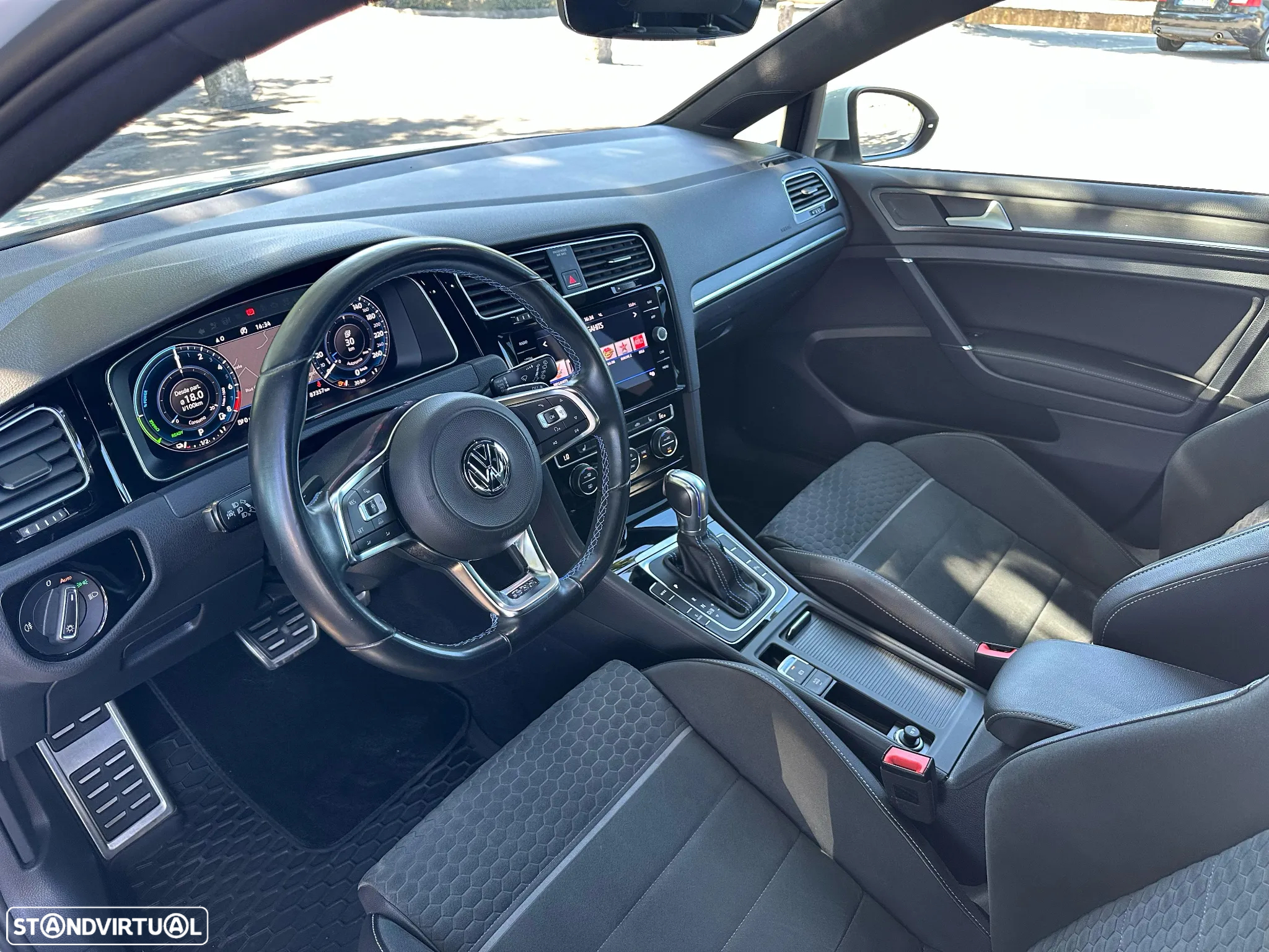 VW Golf 1.4 GTE Plug-in - 8