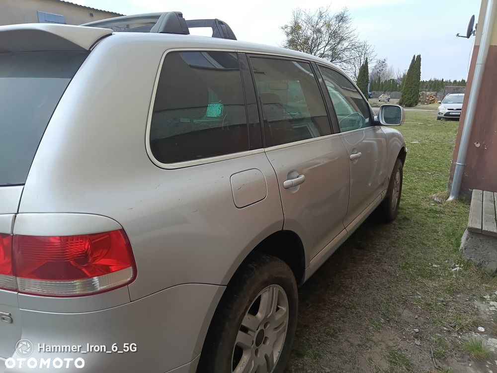 Volkswagen Touareg - 2