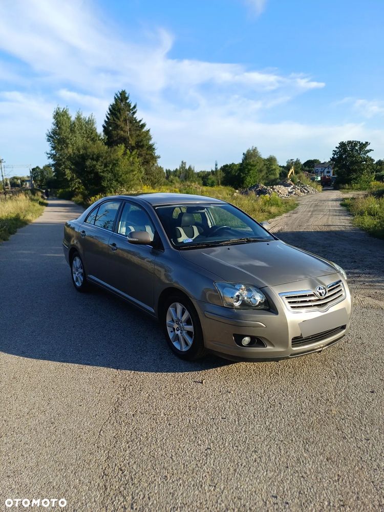 Toyota Avensis 2.0 D-4D Sol - 1