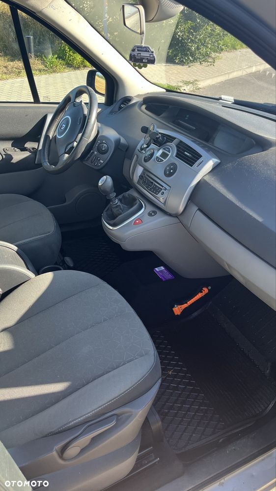 Renault Scenic - 6