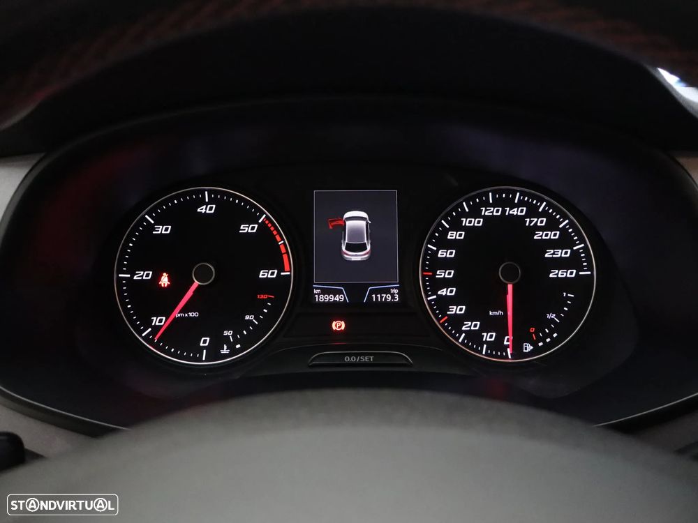 SEAT Leon 2.0 TDI DPF FR - 25