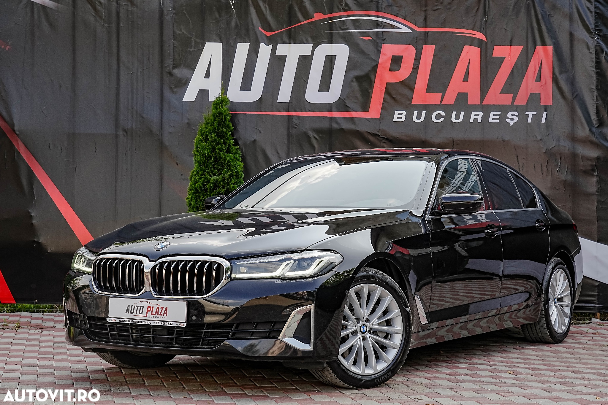 BMW Seria 5 530i xDrive Aut. Luxury Line - 5
