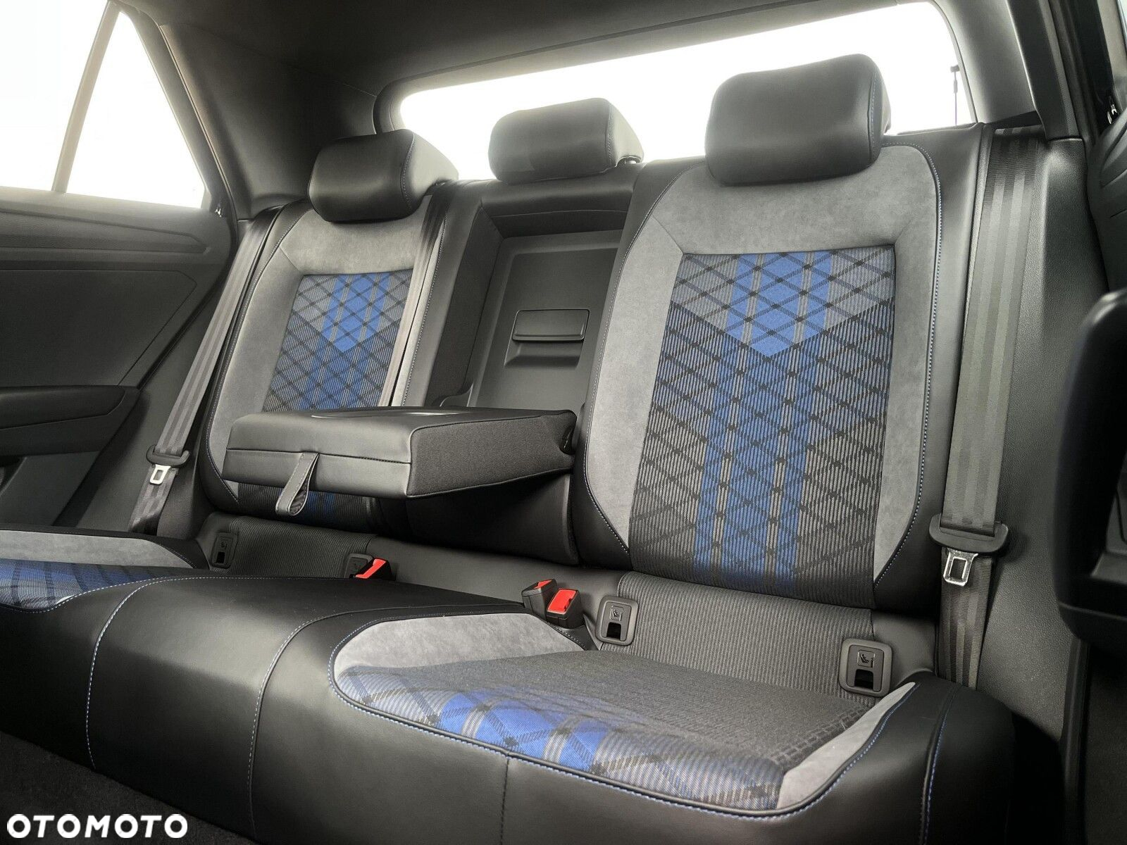 Volkswagen T-Roc 2.0 TSI 4Motion R DSG - 32