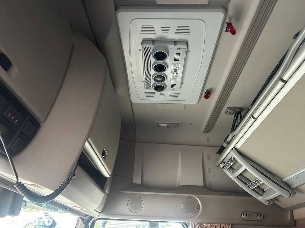 DAF XF 106 480 KM / LOW DECK / MEGA / NOWY VTG i KLOCKI ZMIENIONE W DAF DBK / KLIMATYZACJA POSTOJOWA / POLSKI SALON / TYLKO 553 TYS. KM PRZEBIEGU !! - 34