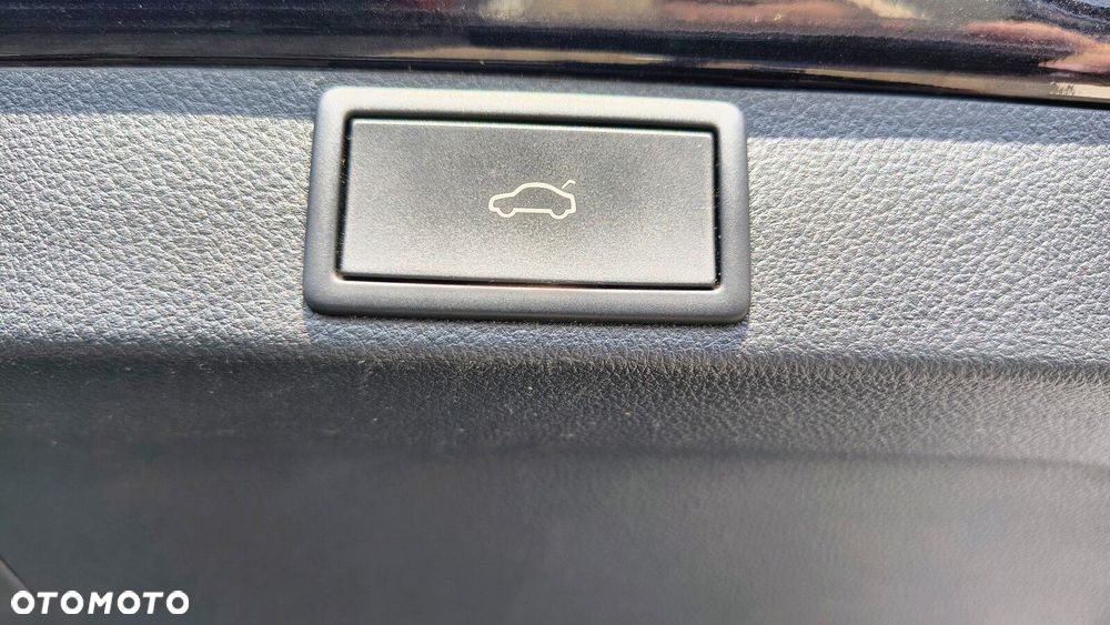 Skoda Octavia 2.0 TDI 4x4 Scout DSG - 13