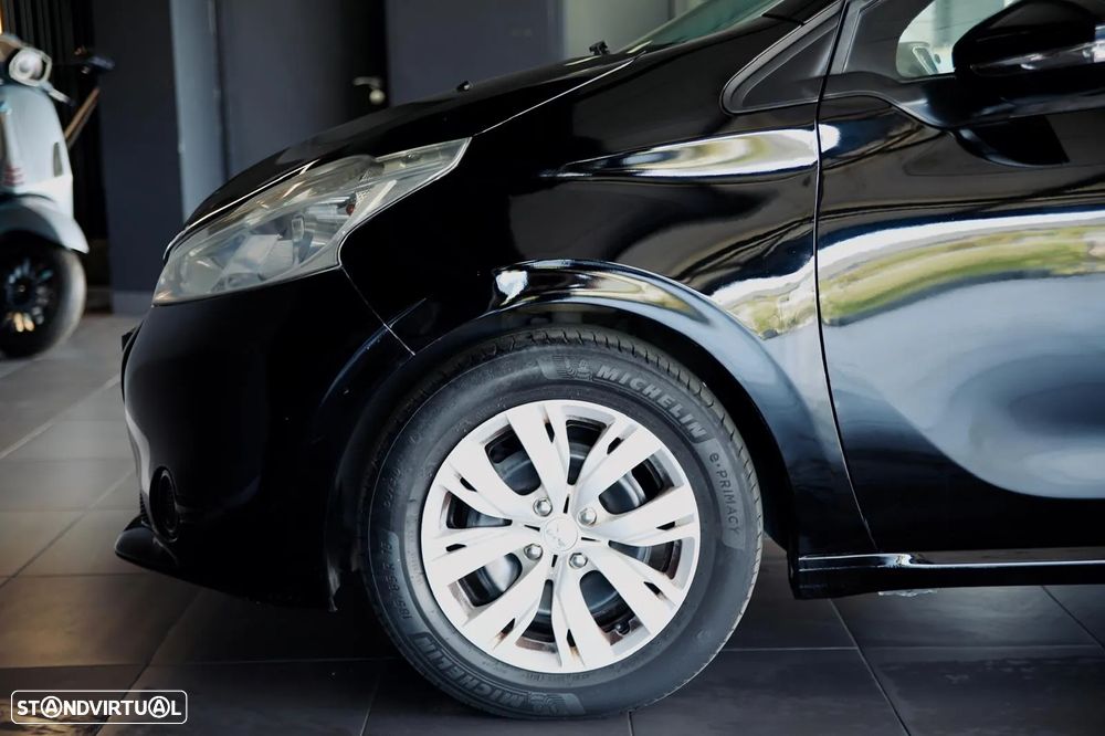 Peugeot 208 HDi 68 Access - 4