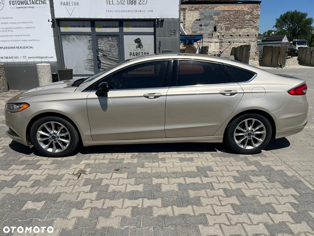 Ford Fusion - 4